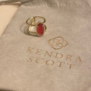 Kendra Scott Elyse Ring with Berry Glass Stone
